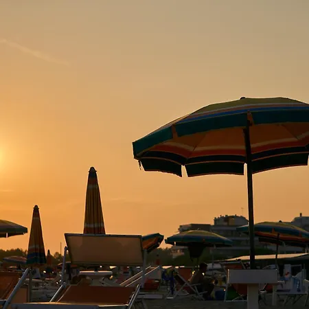 Intimate In A Modern With Pools * Bibione